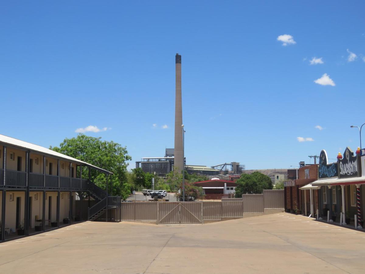 Burke & Wills Mt Isa Motel Mount Isa Exterior foto